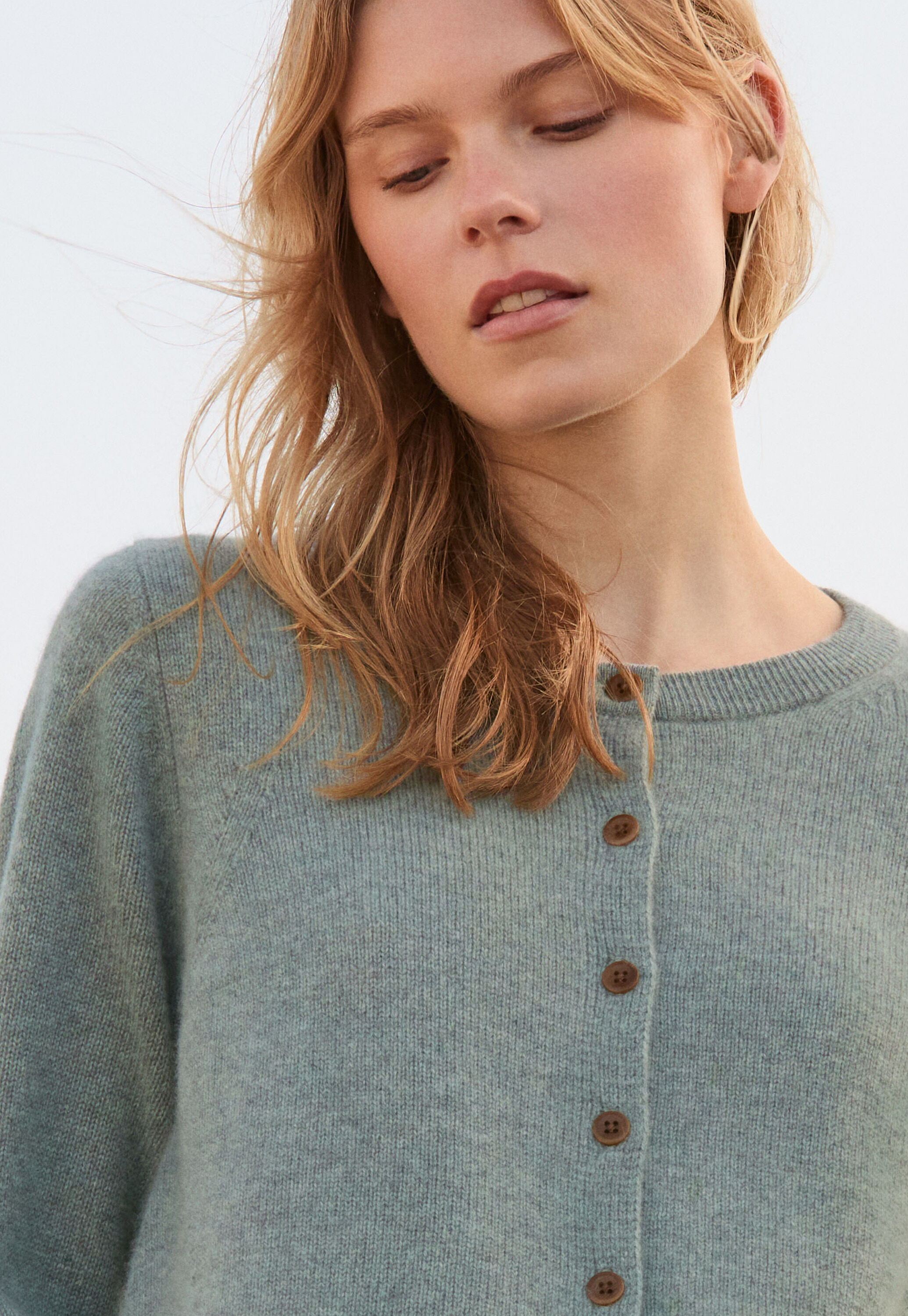 Durchgekn&ouml;pfter Pullover