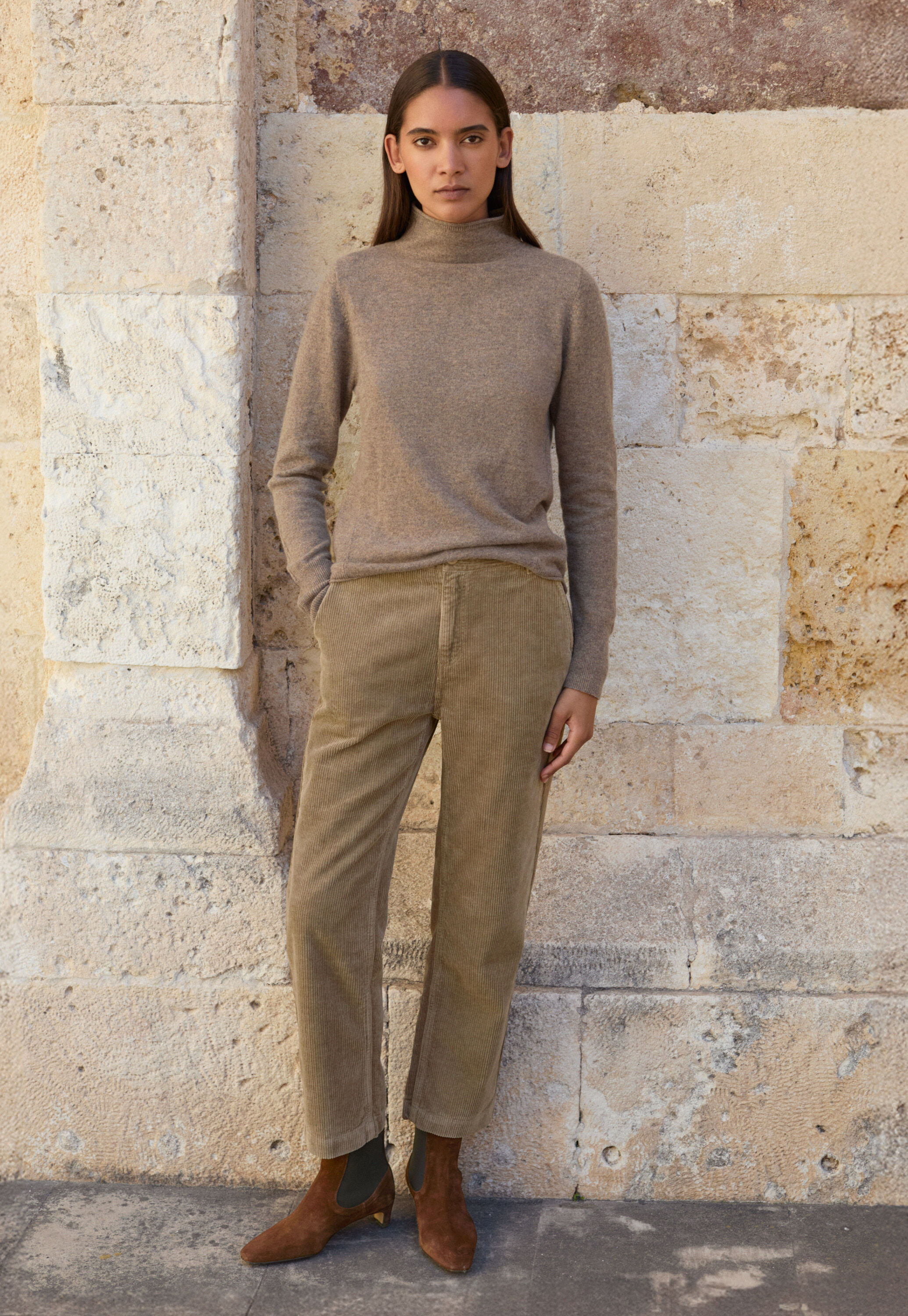 Kleid mit Peplum-Saum