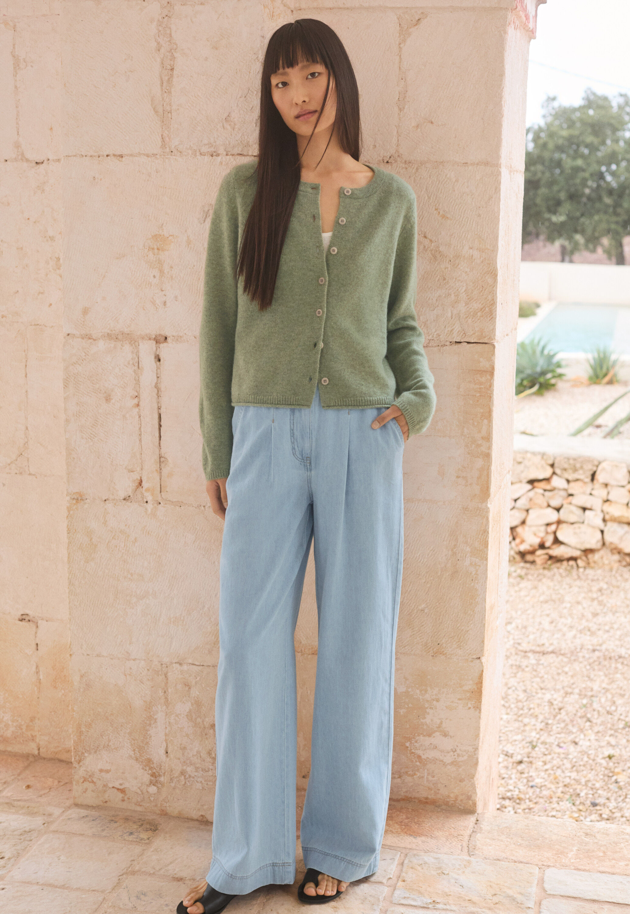 Indigo-gef&auml;rbte weite Hose, Blasses Denimblau, large