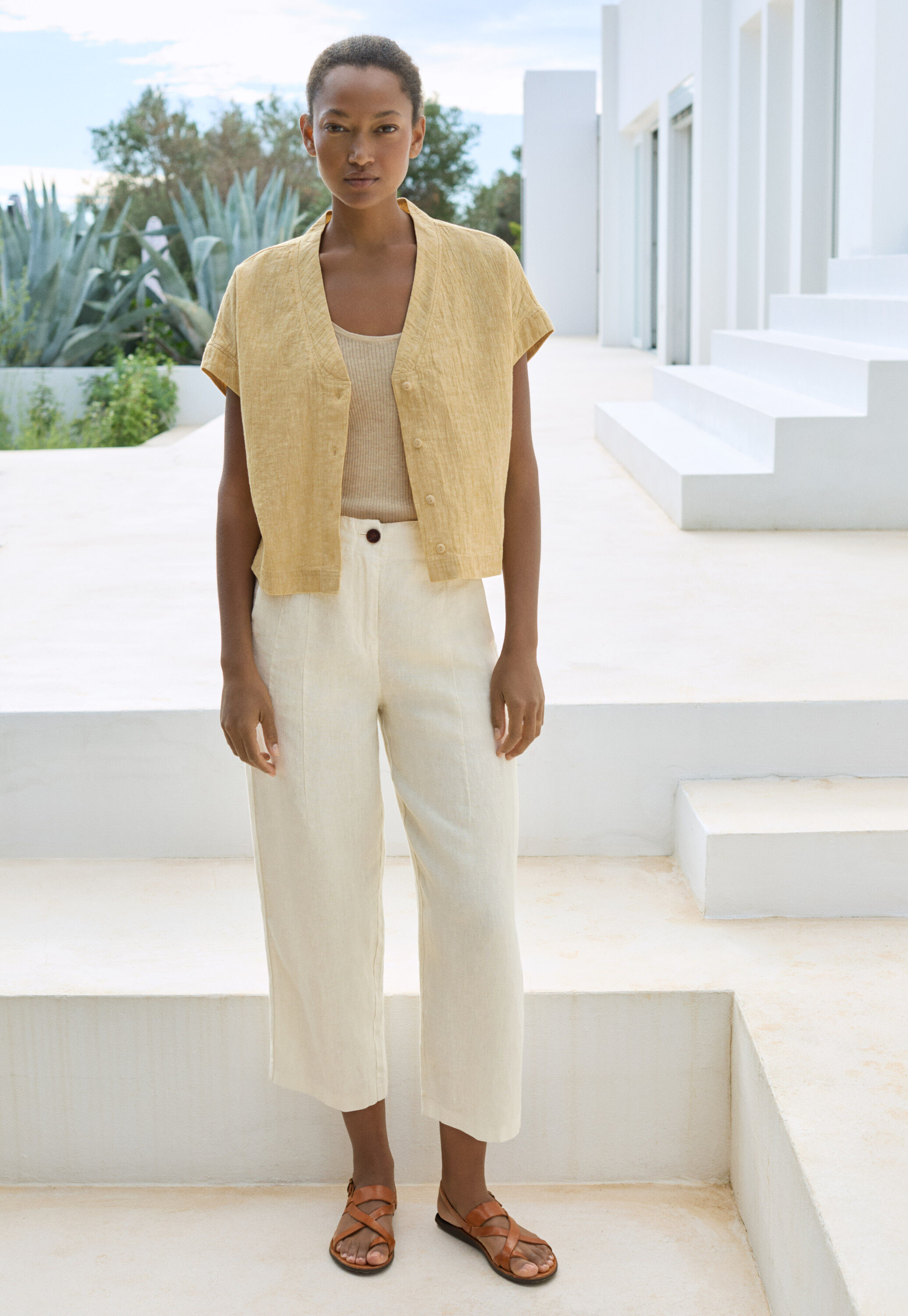 Bluse mit eingewebtem Kreuzmuster