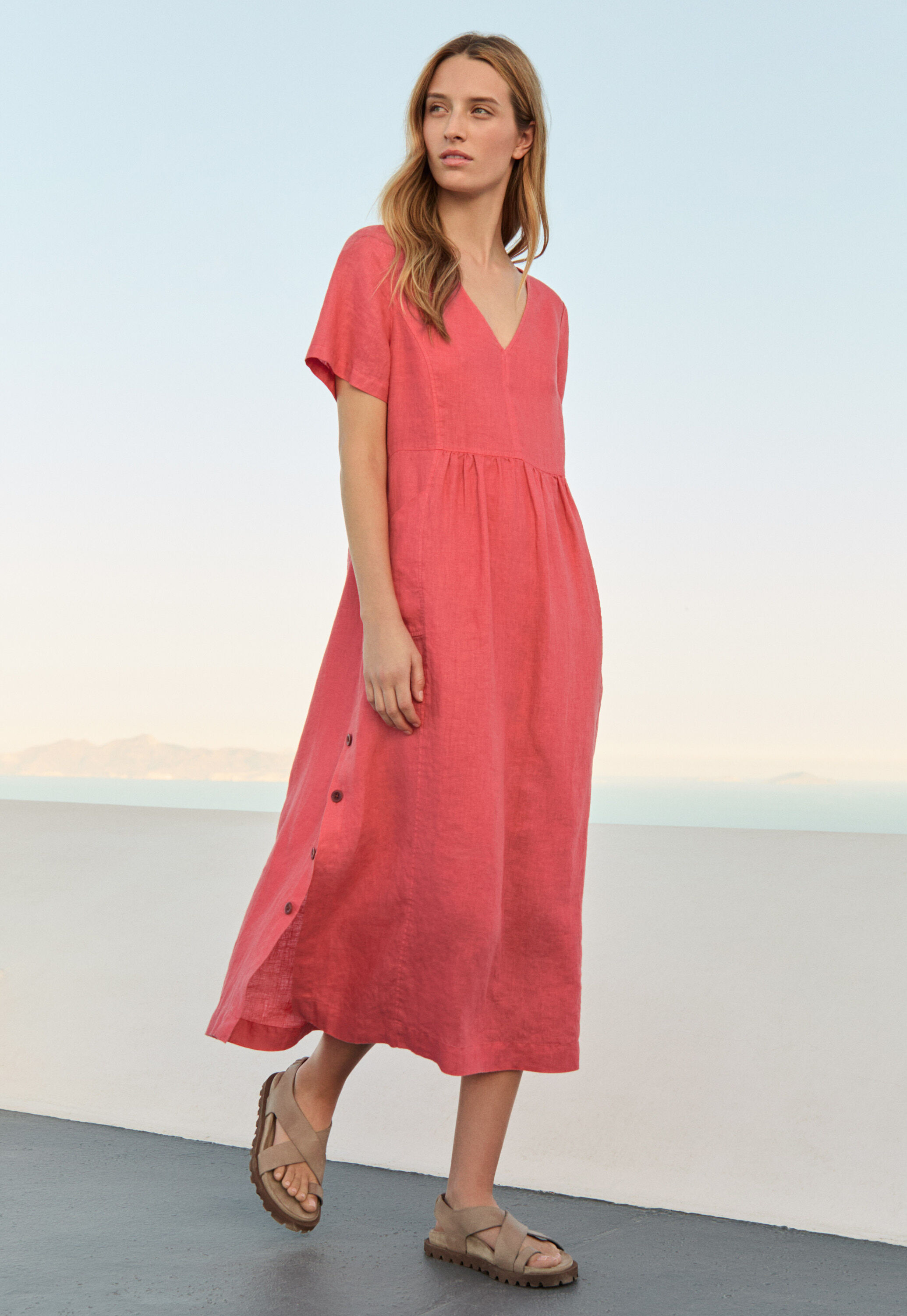 Bluse mit eingewebtem Kreuzmuster