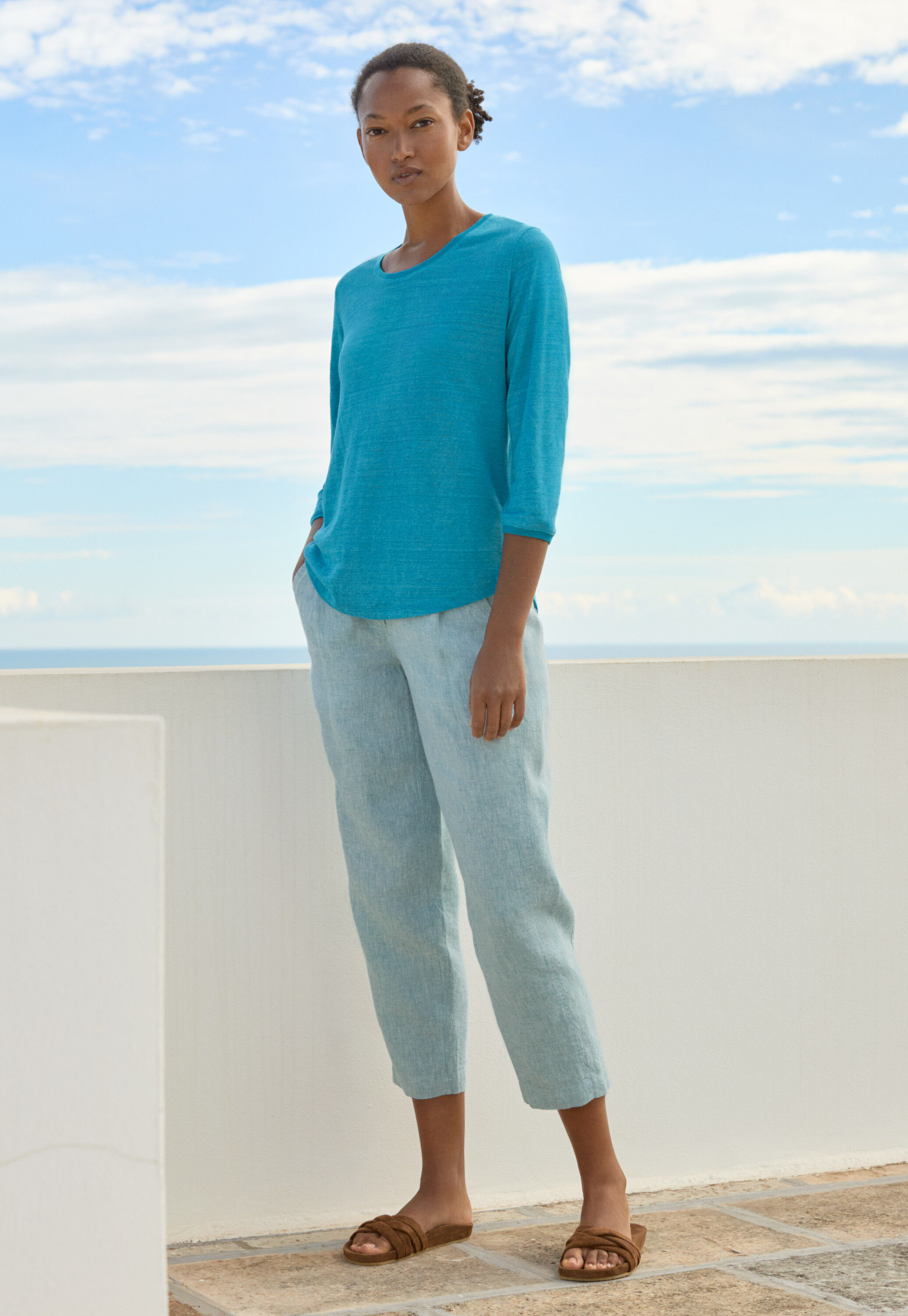 Bluse mit eingewebtem Kreuzmuster