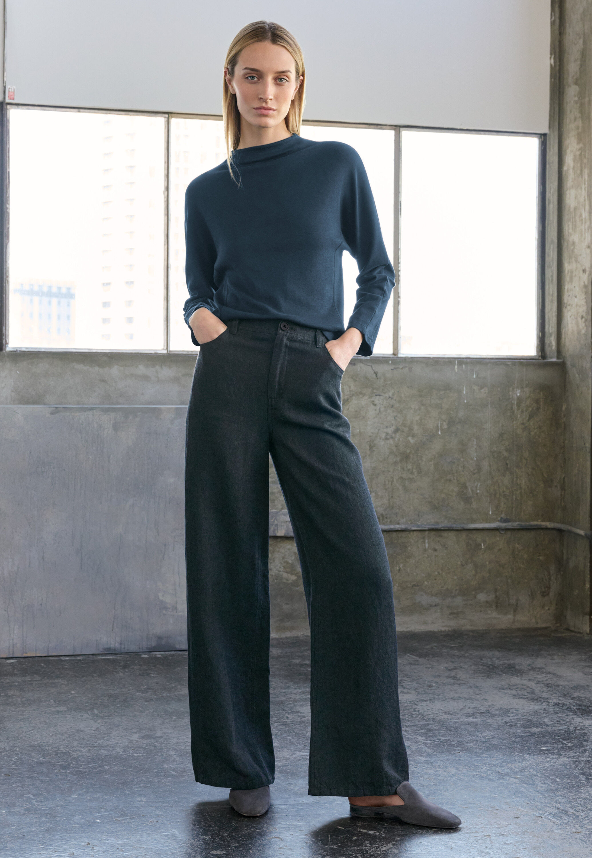 Bluse mit eingewebtem Kreuzmuster