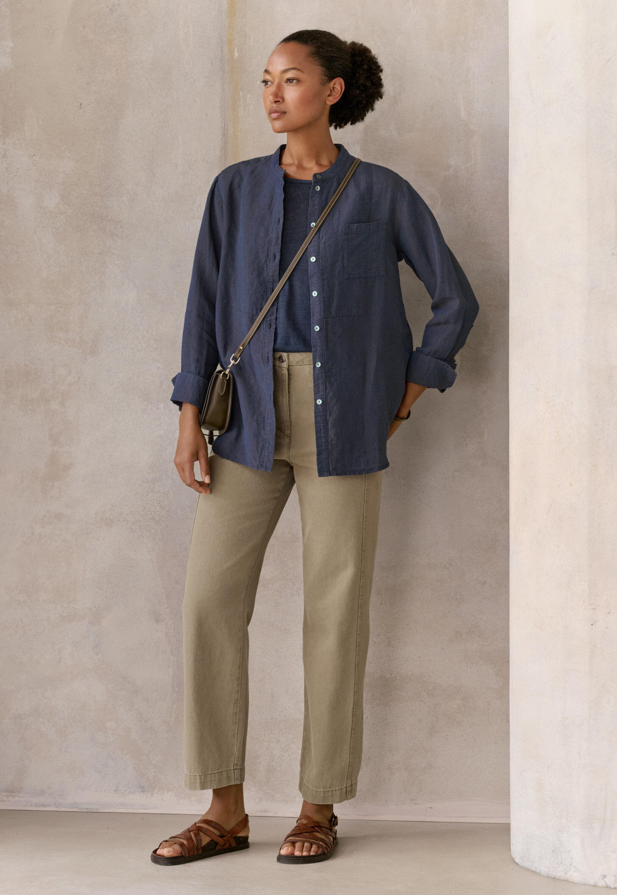 Bluse mit eingewebtem Kreuzmuster