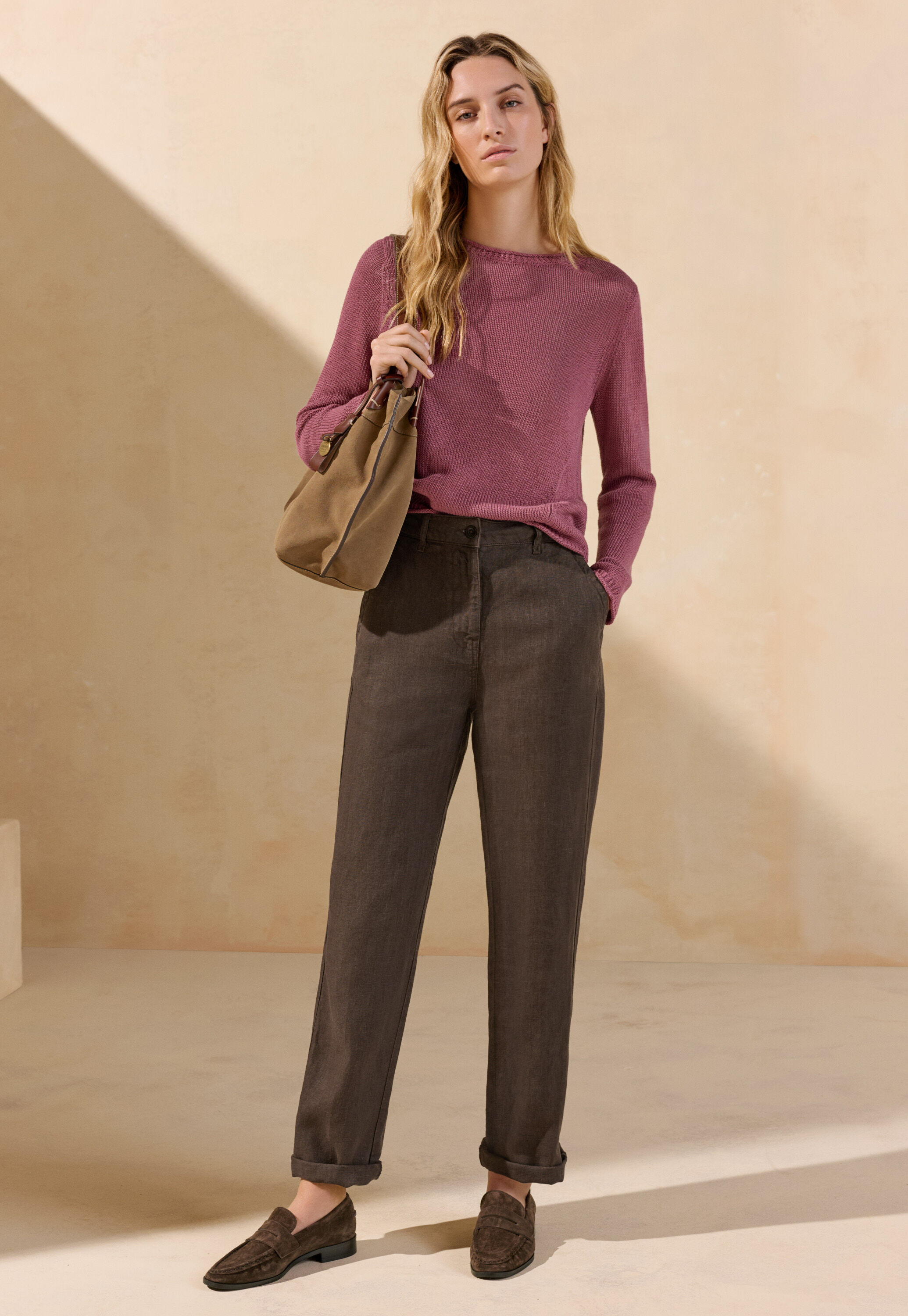 Bluse mit eingewebtem Kreuzmuster