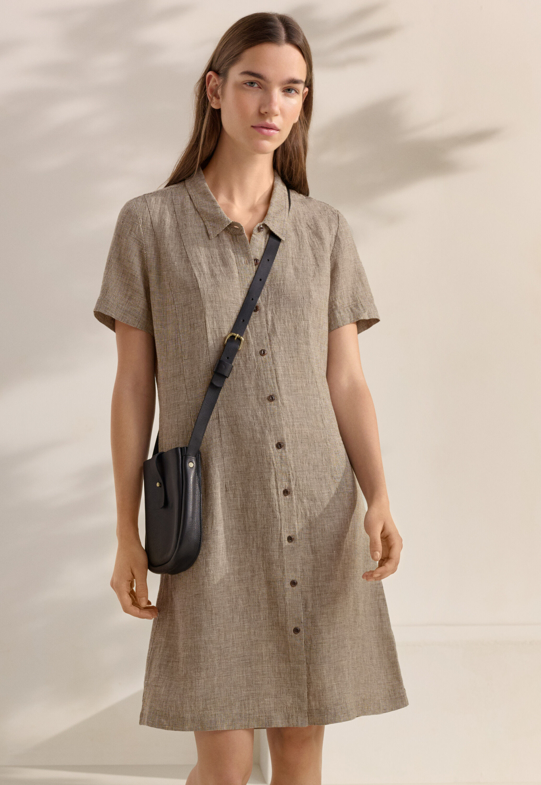 Bluse mit eingewebtem Kreuzmuster