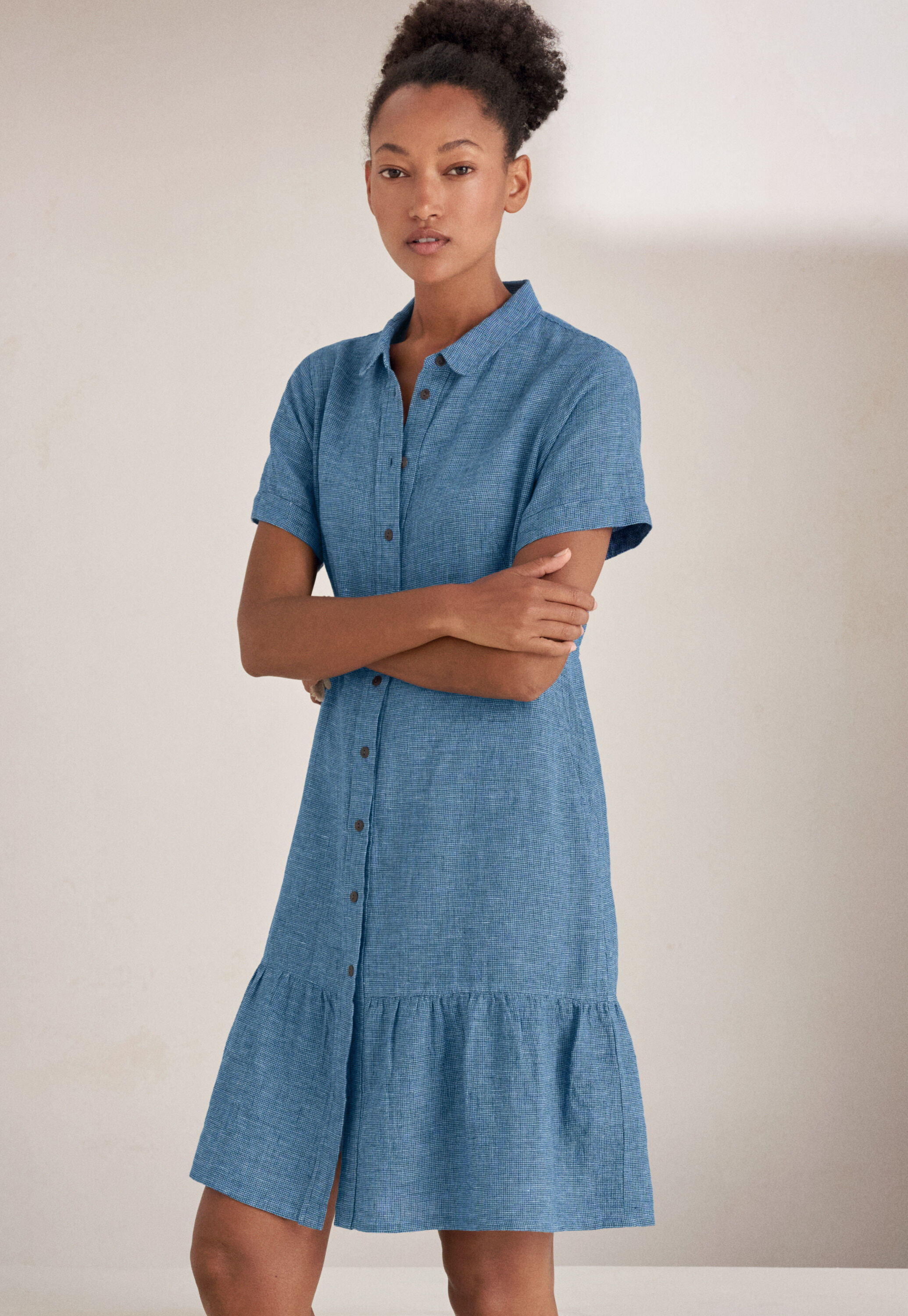 Bluse mit eingewebtem Kreuzmuster