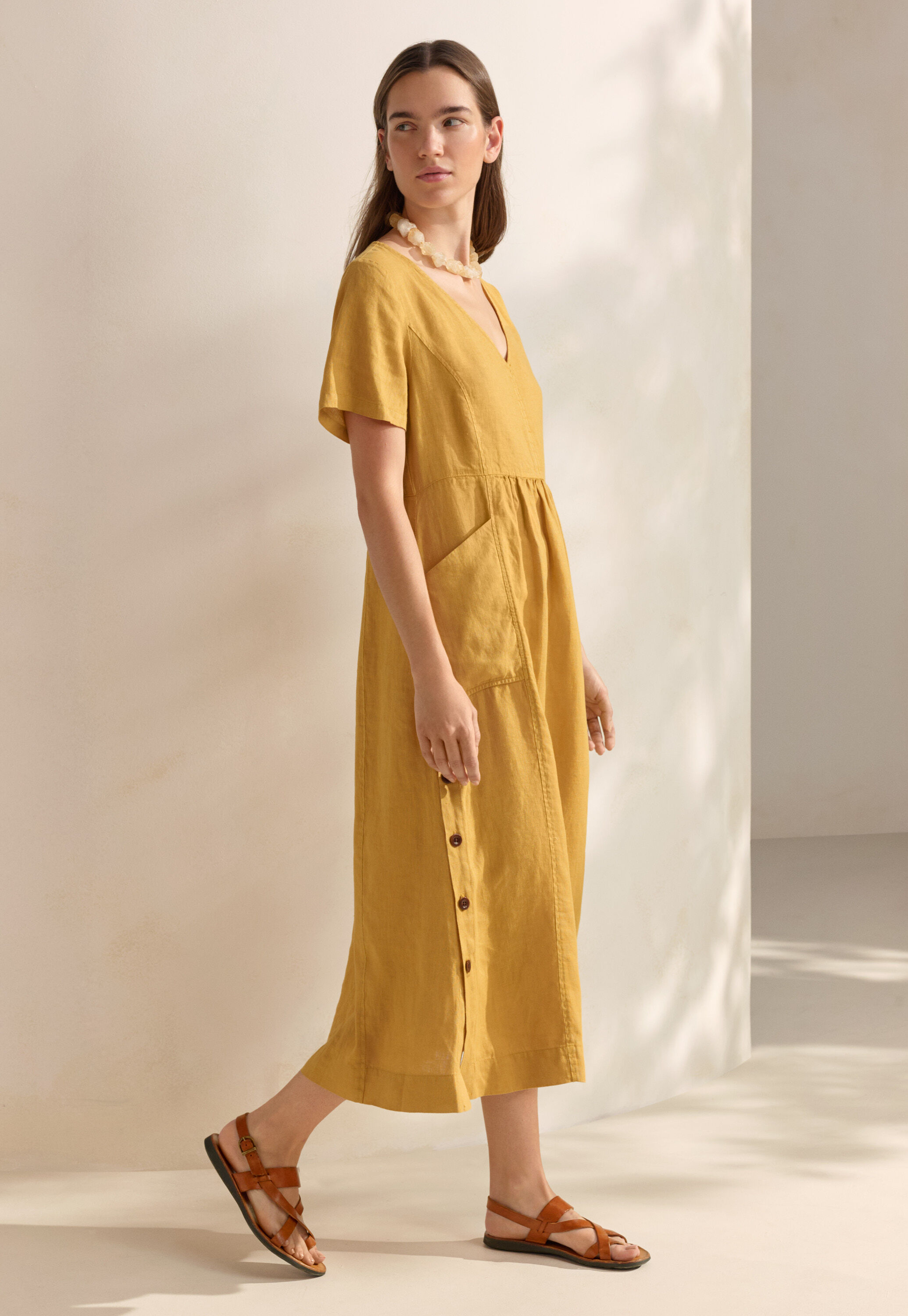 Bluse mit eingewebtem Kreuzmuster