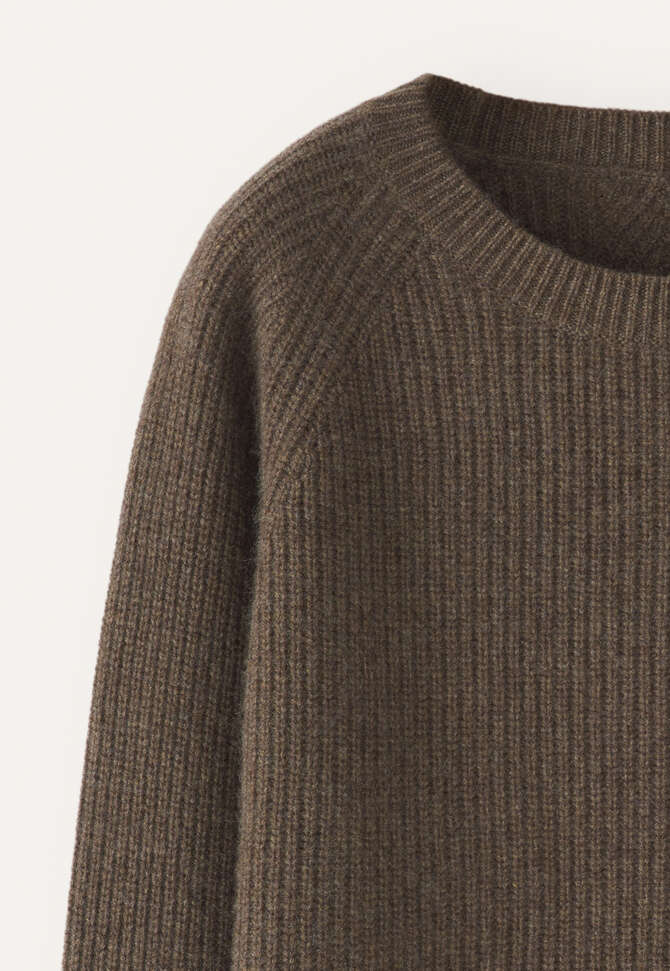Gerippter Pullover mit Rundhalsausschnitt, Erdbraun, completeTheLook
