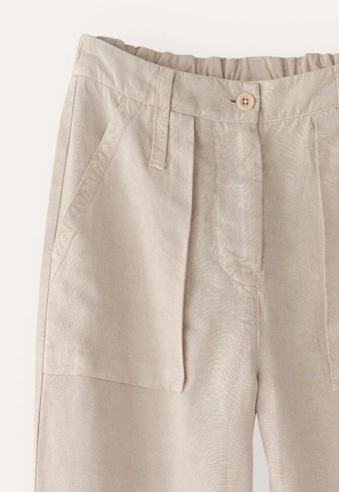 Bluse mit Trichterkragen, Blasses Naturbeige, completeTheLook
