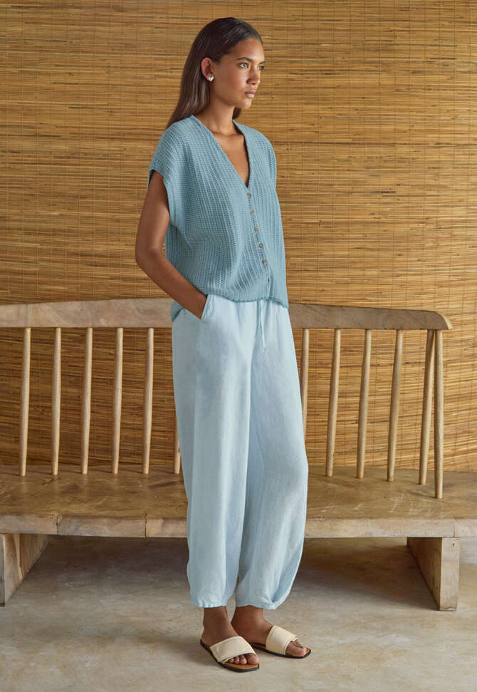 Schmal zulaufende Schlupfhose, Blasses Chambray, completeTheLook